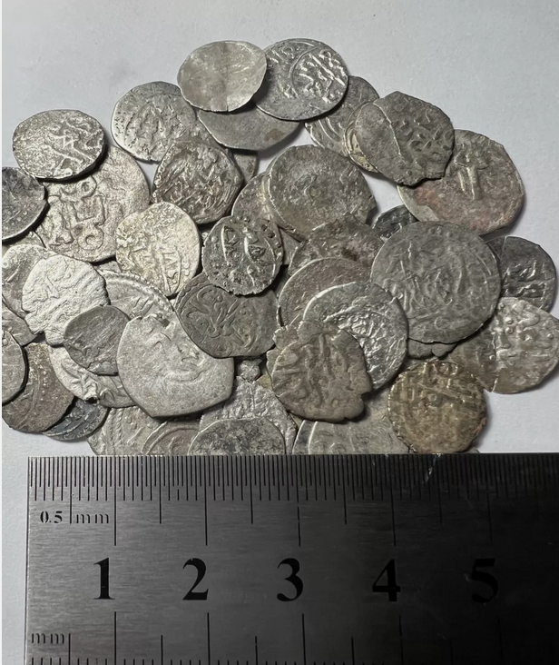 Medieval Islamic/Ottoman Silver Coins (Smaller coins, Specify quantity)