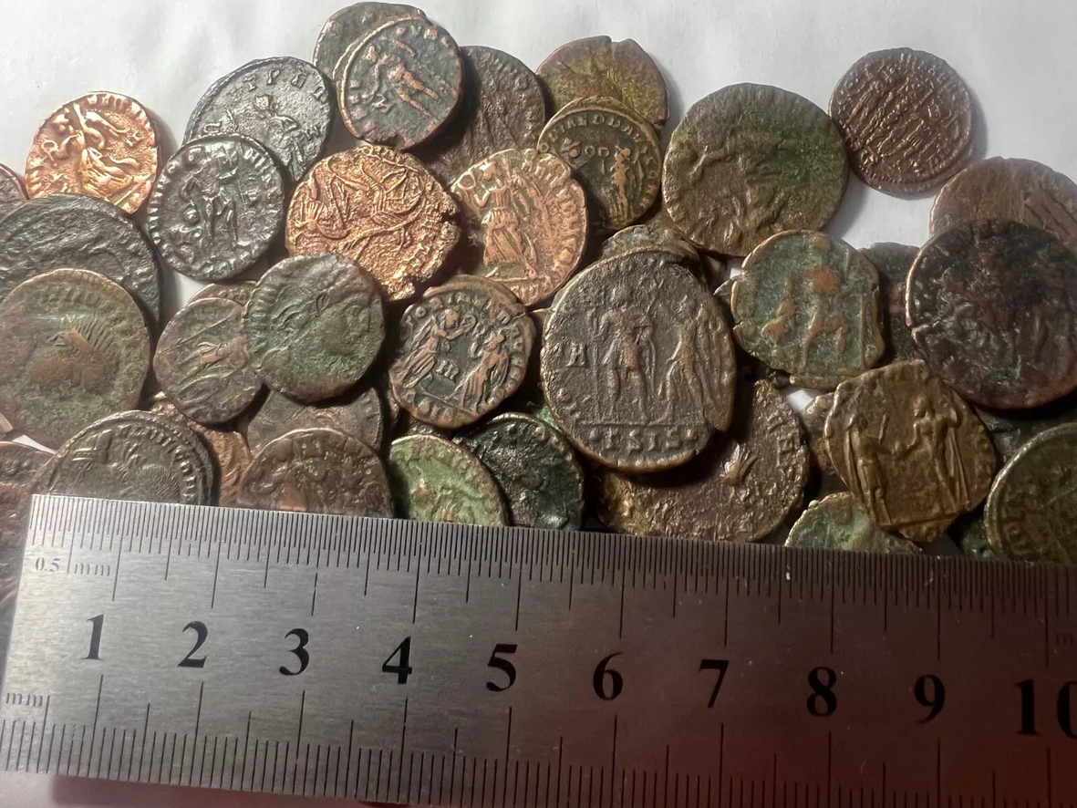 Ancient Roman Coin x1 - Quality Genuine (Cleaned)