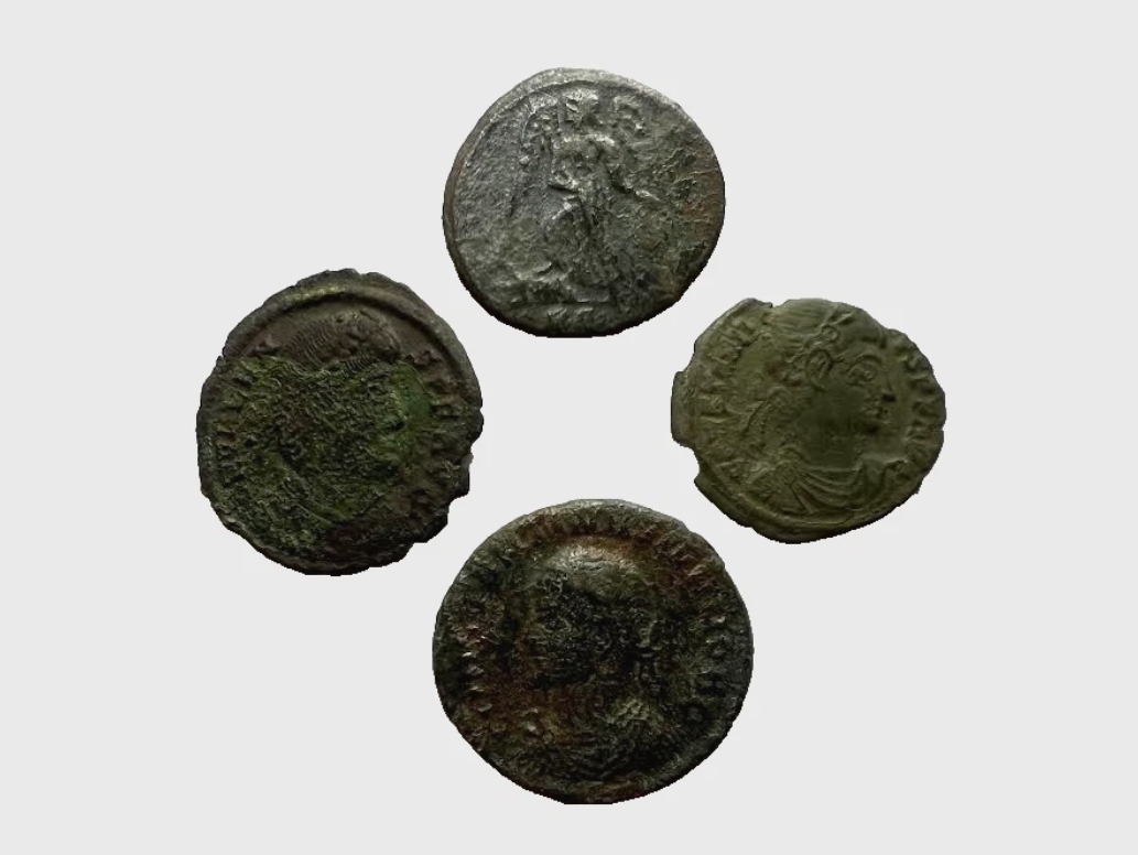 4 Genuine Uncleaned Ancient Roman Coins In Display Case