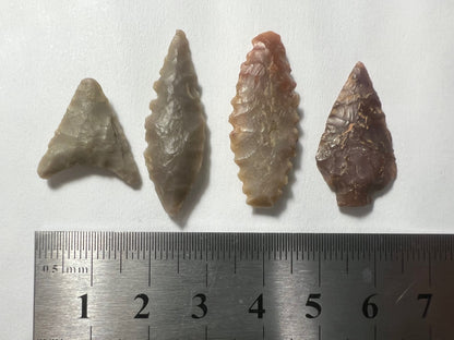 4x Stone Age Ancient Neolithic Stone Arrowheads in Display Case